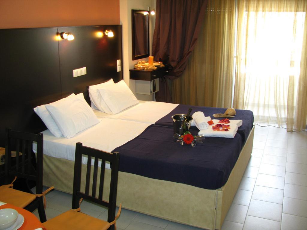 Villa Kokkinos Potos Kamer foto